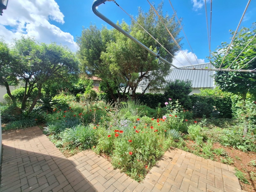 To Let 3 Bedroom Property for Rent in Magalies Golf Estate North West